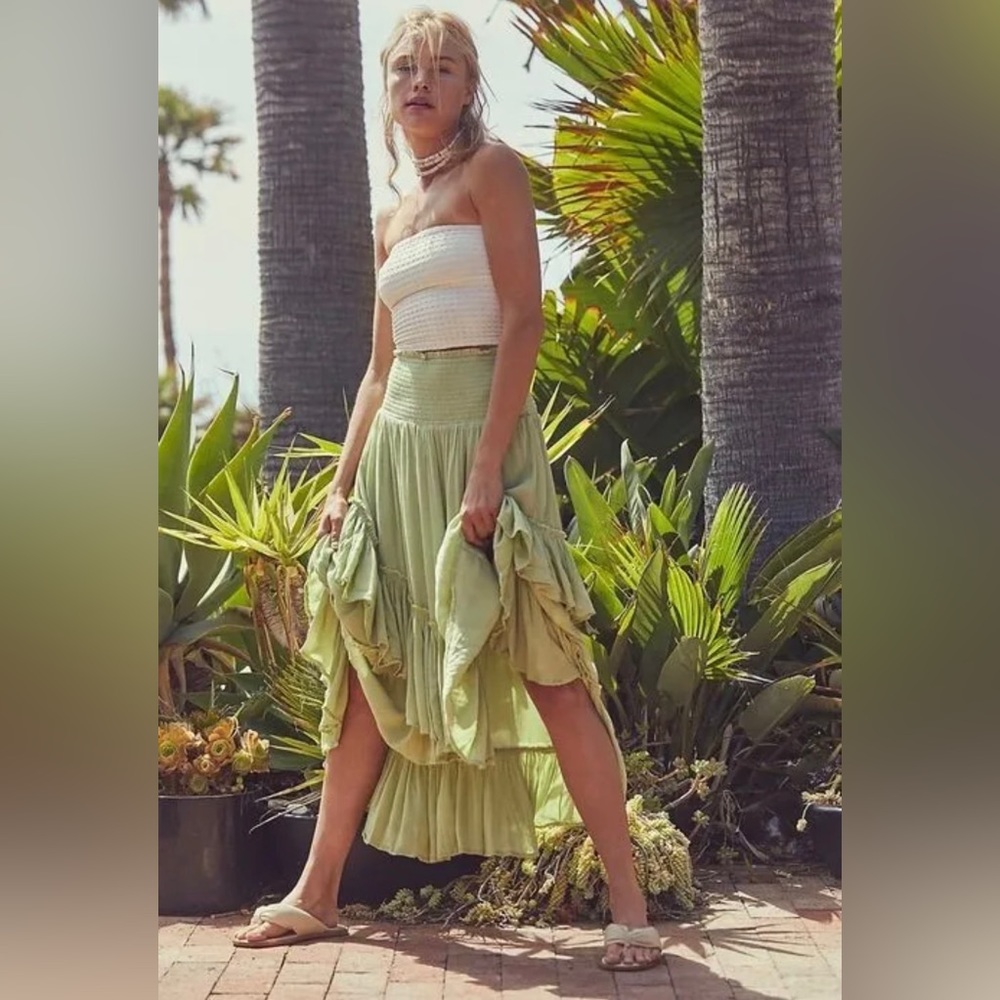 Free People The Convertible Skirt
Size Small